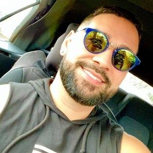 Meet your Posher, Emanuel